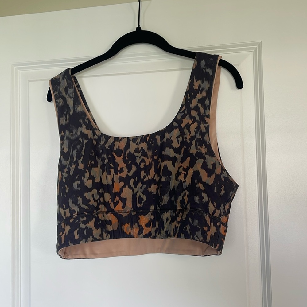 Fabletics medium impact sports bra